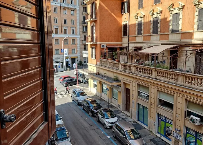 Vivirome - 2 Bedrooms Apartment - San Giovanni
